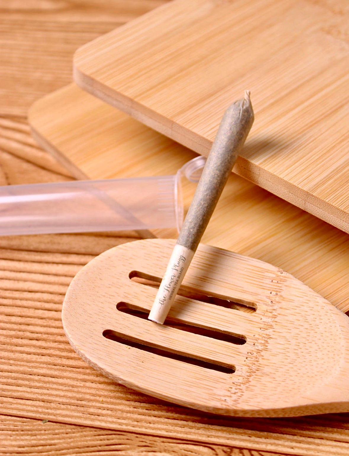 Divine T Floral Roll